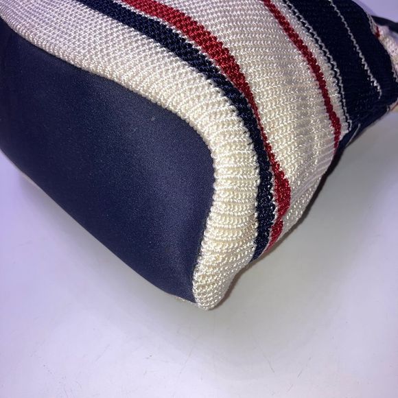 The Sak Knitt Shoulder Bag Medium - Picture 7 of 12